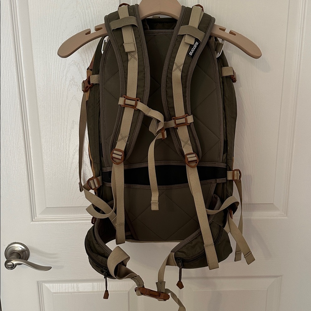 BURTON RIDERS BACKPACK 2.5L - Picture 2 of 4
